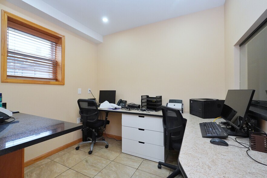 More Photos Of 1086 Forest Ave, Staten Island Medical For Lease