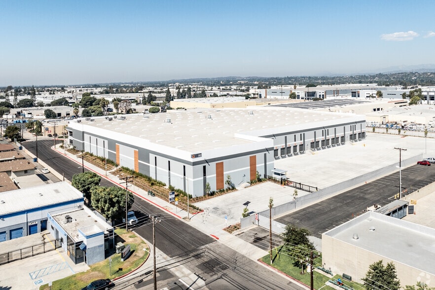 More Photos Of 1901 Via Burton, Fullerton Distribution For Lease