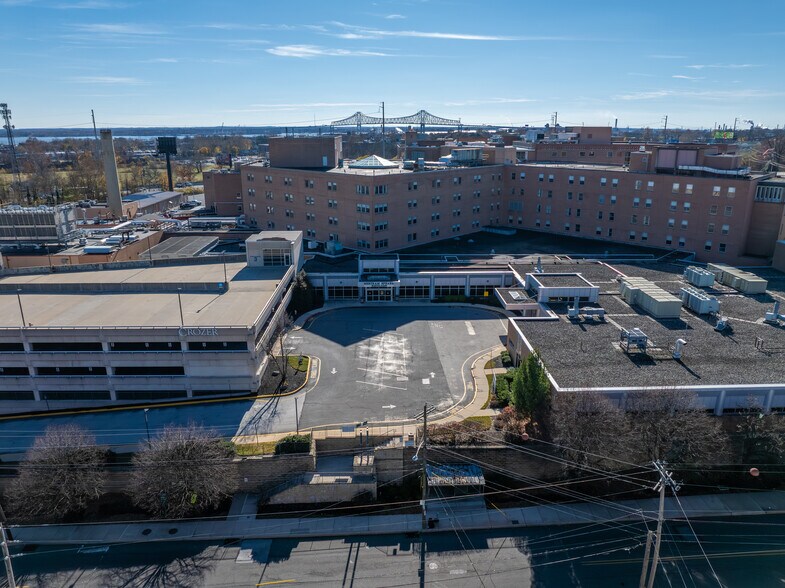More Photos Of 1 Medical Center Blvd, Chester Hospital For Lease
