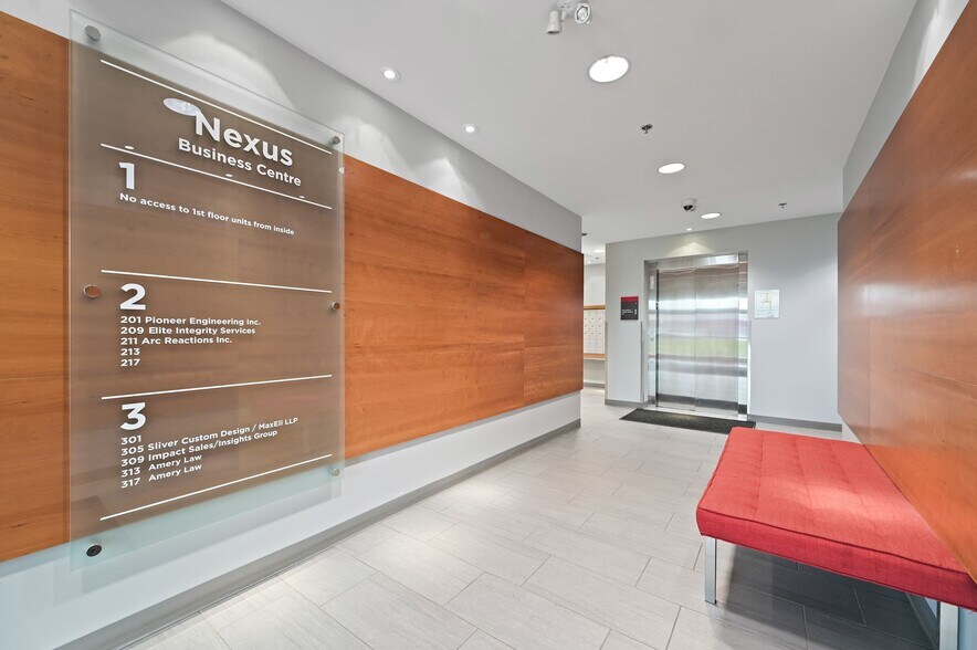 More Photos Of 3105-3223 5 Ave NE, Calgary Office For Lease