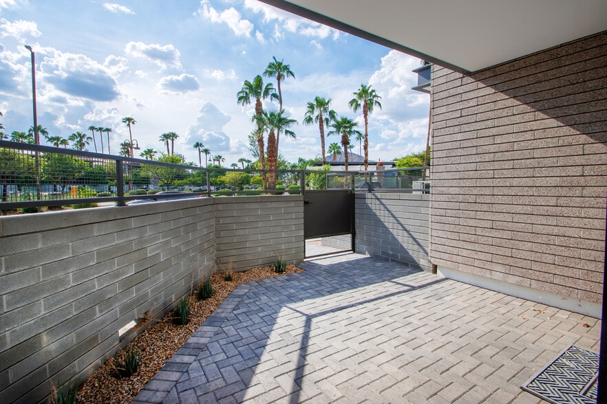 More Photos Of 6900 East 1st Ave, Scottsdale Apartments For Sale