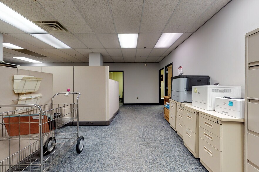 More Photos Of 2 Forest Ave, Oradell Medical For Sale