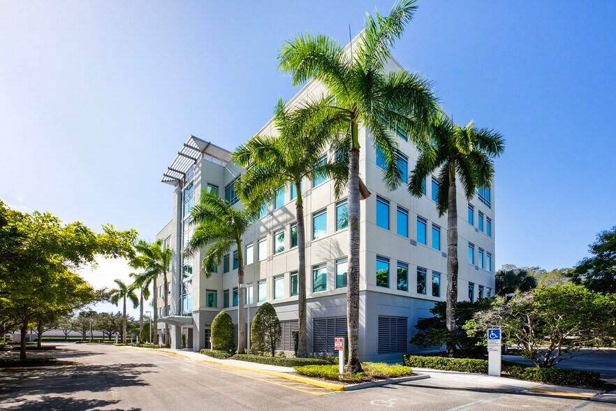 More Photos Of 1250 S Pine Island Rd, Plantation Office For Lease
