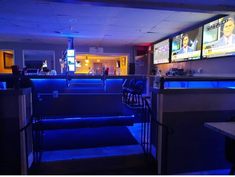 More Photos Of 1662 W Mound St, Columbus Restaurant For Sale