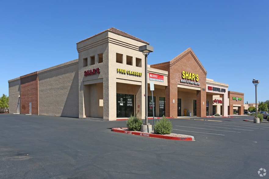 More Photos Of 1130-1184 N Gilbert Rd, Gilbert Storefront Retail Office For Lease