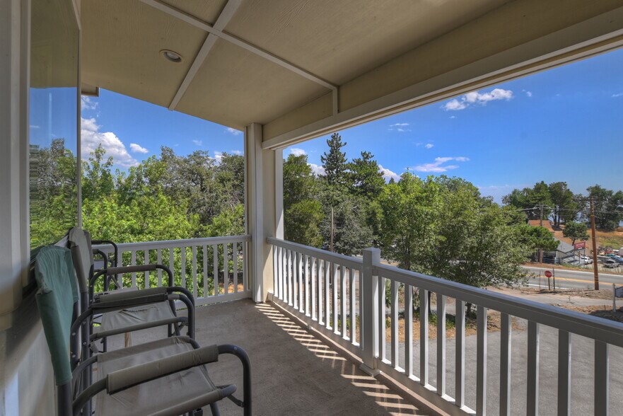 More Photos Of 26288 CA-18, Rimforest Storefront Retail Residential For Sale