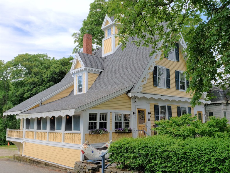 Primary Photo Of 134 Route 6a, Yarmouth Port Restaurant For Sale