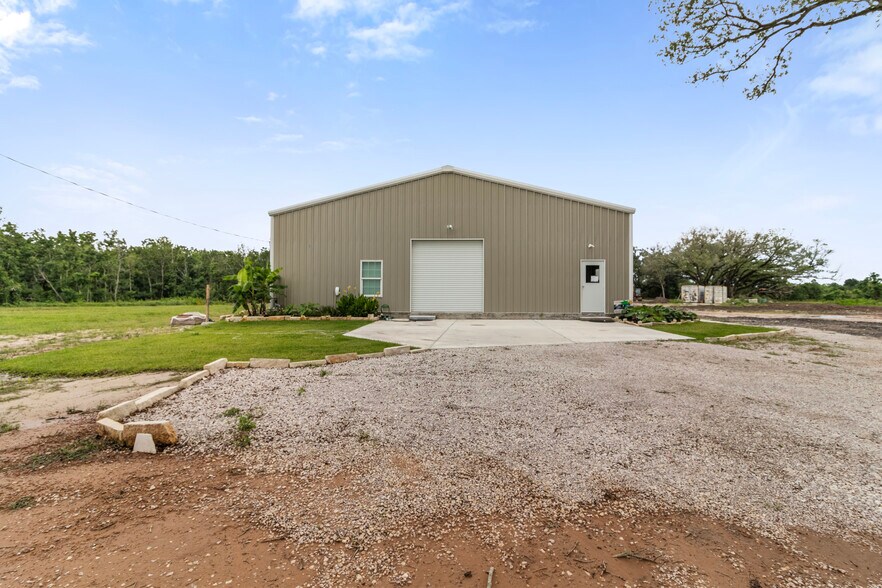 More Photos Of 25033-288B Angleton, TX 77515, Angleton Land For Sale