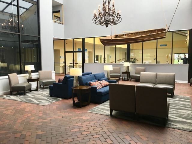 More Photos Of 101 Maritime Dr, Manitowoc Hotel For Sale