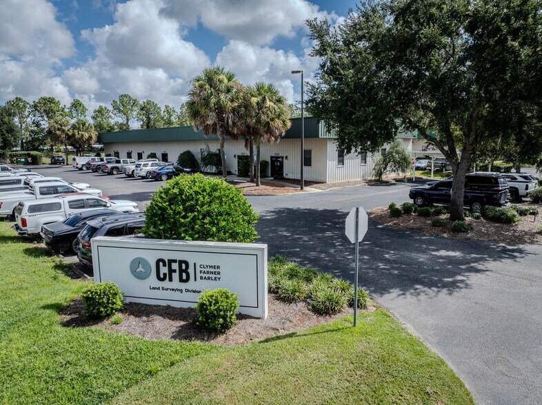 Primary Photo Of 4430 NE 83rd Rd, Wildwood Office For Lease