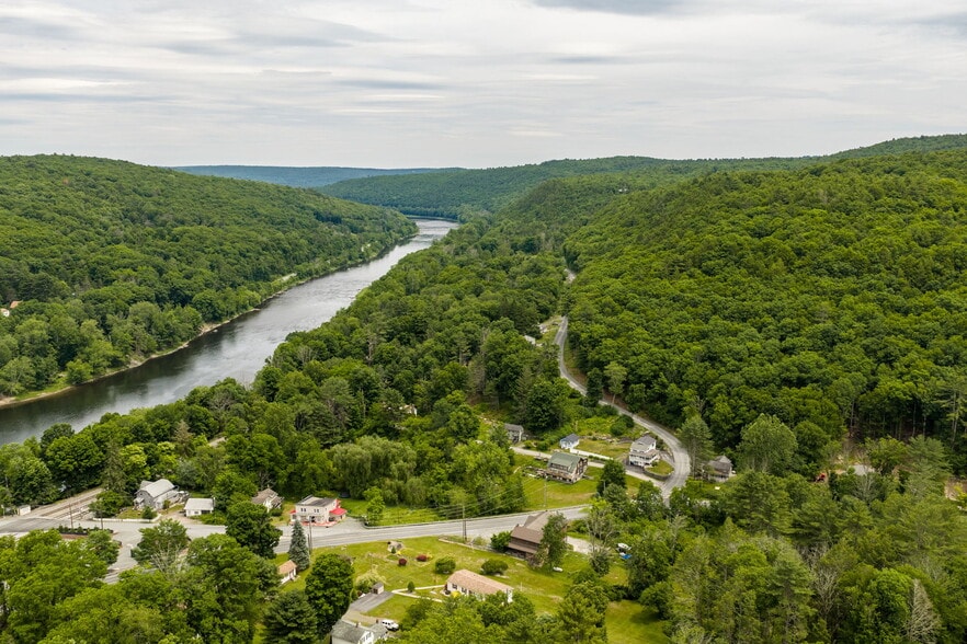 More Photos Of 696 PA-590, Lackawaxen Multifamily For Sale