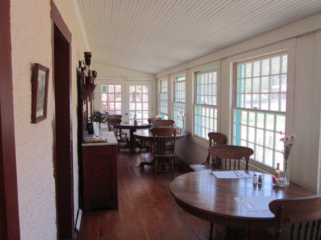 More Photos Of 585 Calle La Placita, Lincoln Hospitality For Sale