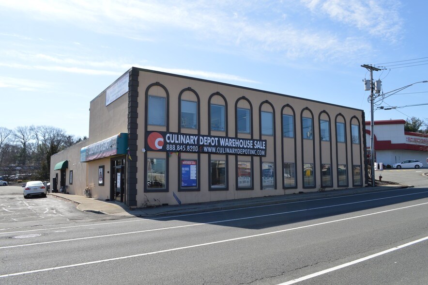 More Photos Of 233 W Route 59, Nanuet Storefront For Lease