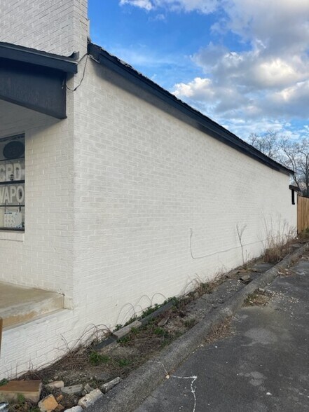 More Photos Of 6225 Highway 114, Lyerly Storefront For Sale