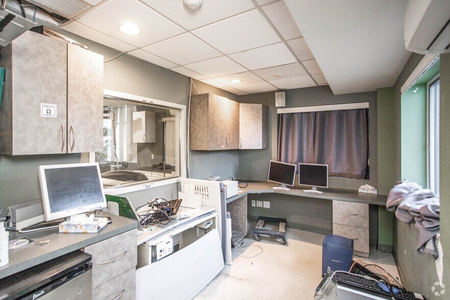 More Photos Of 55 Veterans Memorial Hwy, Commack Medical For Lease