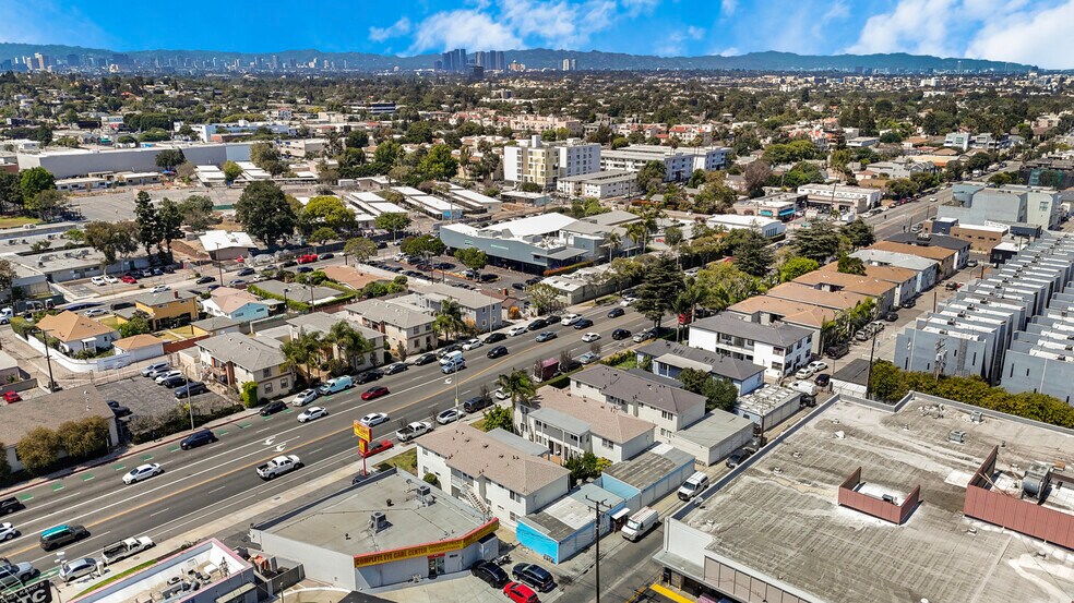 More Photos Of 12320 Washington Pl, Los Angeles Apartments For Sale