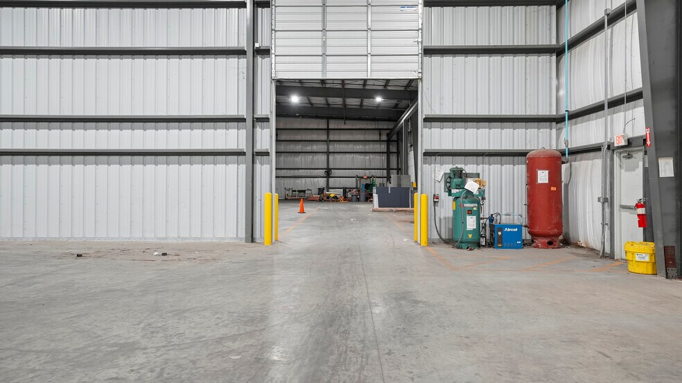 More Photos Of 106 Jeffrey Way, Youngsville Industrial For Lease