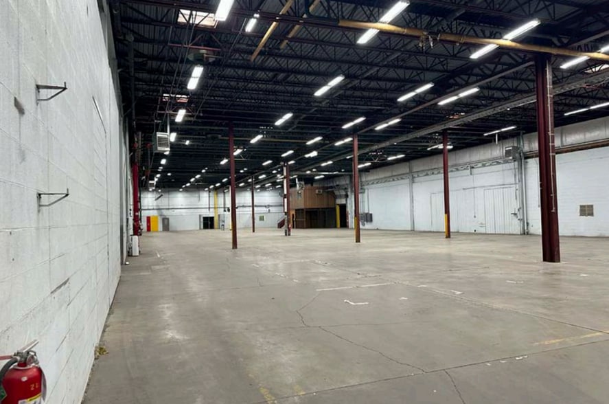 More Photos Of 7375 Industrial Rd, Florence Warehouse For Sale