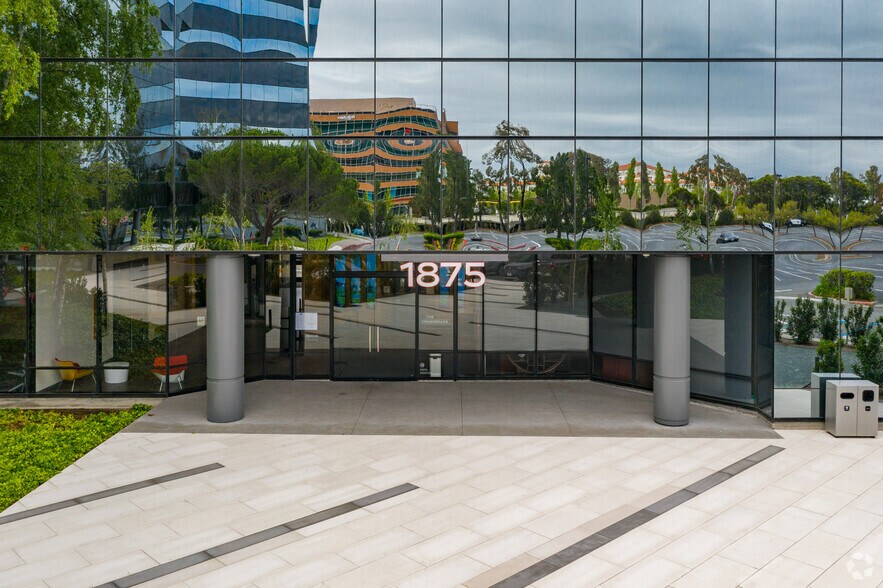 More Photos Of 1825 S Grant St, San Mateo Unknown For Lease