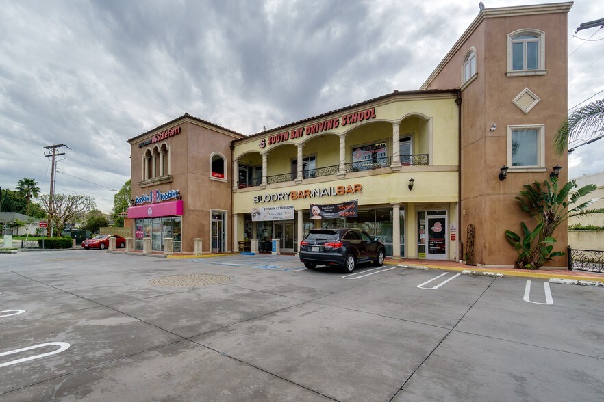 More Photos Of 3614 Pacific Coast Hwy, Torrance Storefront Retail Office For Lease