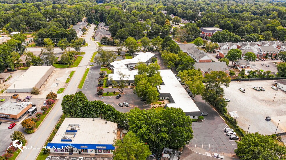 More Photos Of 98-128 N Park Dr, Fayetteville Medical For Lease