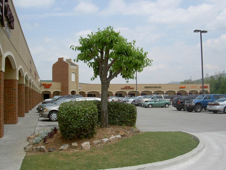 More Photos Of 10300 Bailey Cove Rd, Huntsville Storefront For Lease