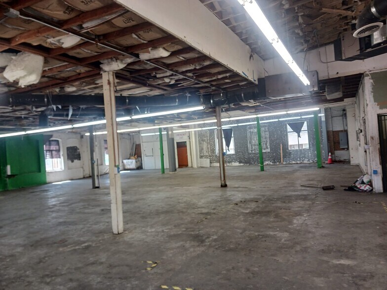 More Photos Of 1253-1259 S Los Angeles St, Los Angeles Storefront Retail Office For Lease