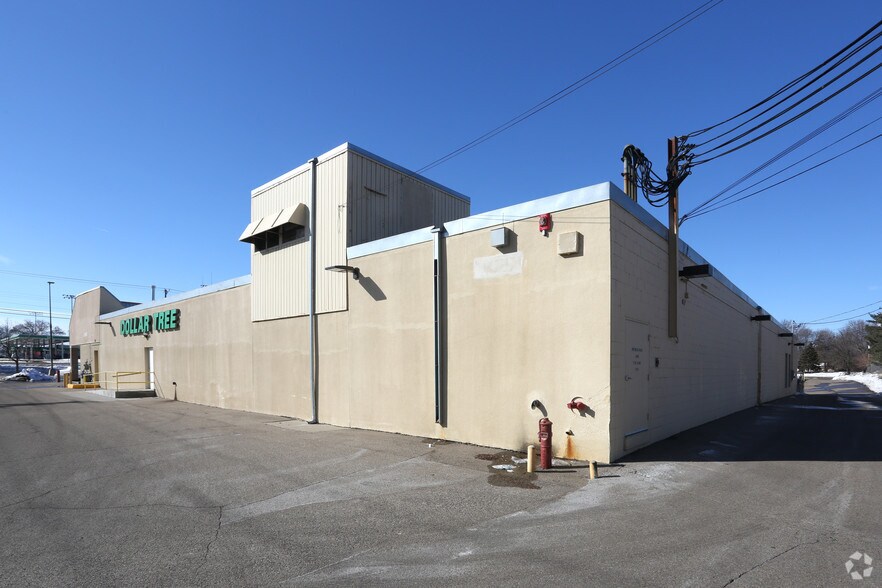 More Photos Of 8901-8925 Penn Ave S, Minneapolis General Retail For Lease