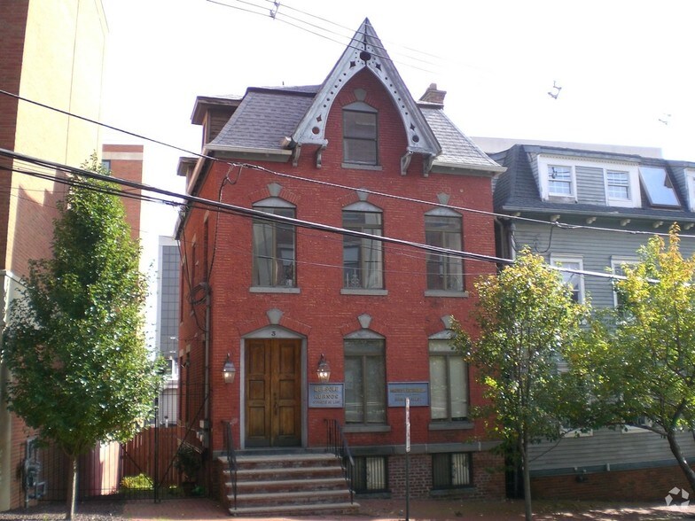 More Photos Of 3 Prospect St, Morristown Office For Lease