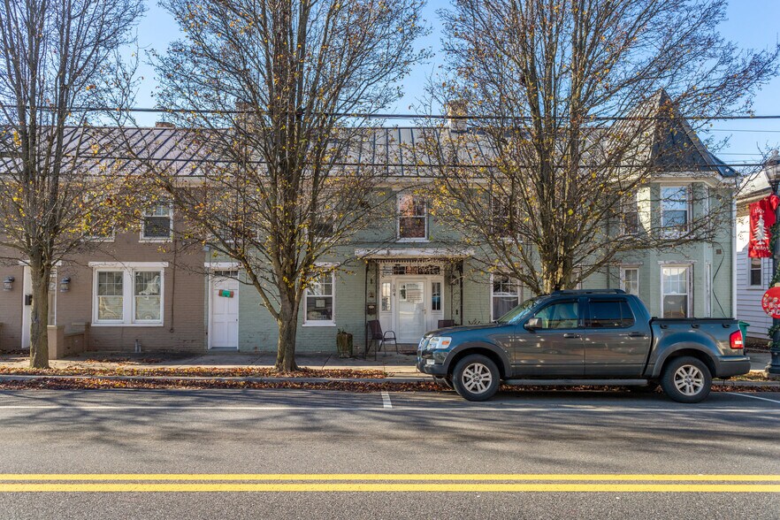 More Photos Of 104 N Main St, Boonsboro Apartments For Sale