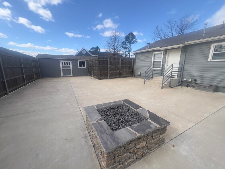 More Photos Of 409 W Washington St, Broken Arrow Land For Sale