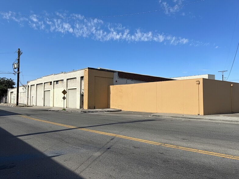 Primary Photo Of 1705 E Hooper Ave, Los Angeles Warehouse For Sale
