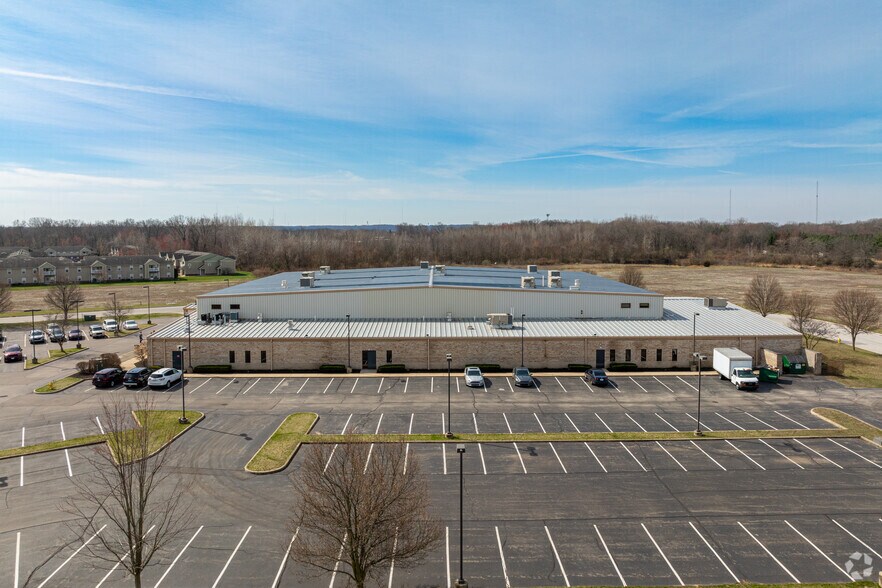 More Photos Of 1526 Deer Run Dr, Mishawaka Amusement Park For Sale