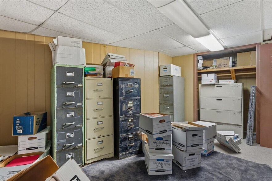 More Photos Of 2060 W Monroe St, Springfield Office For Sale