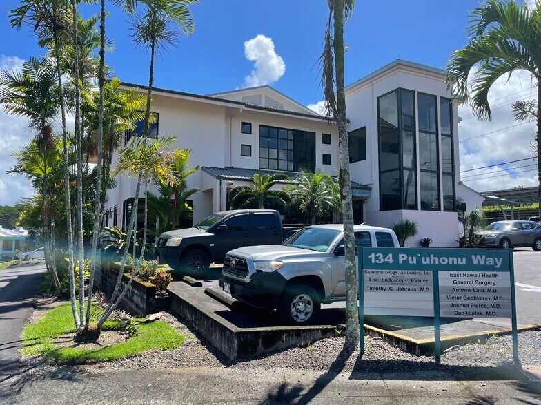 More Photos Of 134 Puuhonu Way, Hilo Medical For Lease