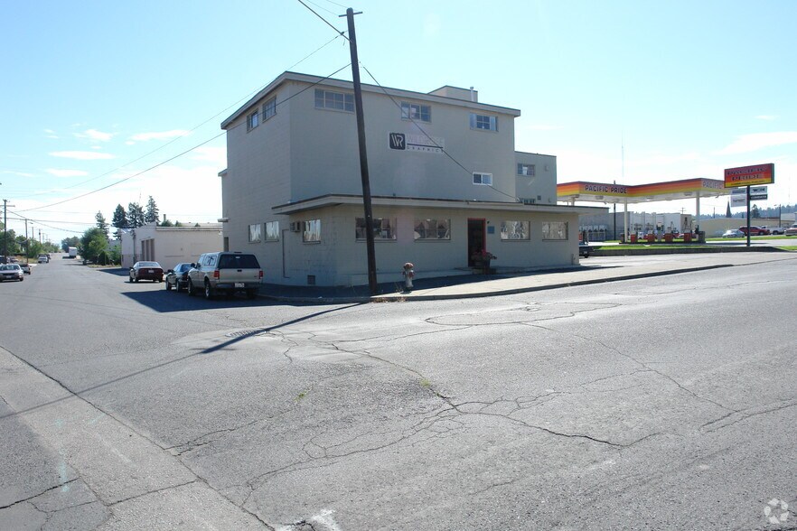More Photos Of 130-134 N Madelia St, Spokane Manufacturing For Sale