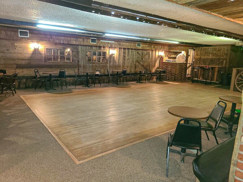 More Photos Of 147 S 1st Ave E, Malta Sports And Entertainment For Sale