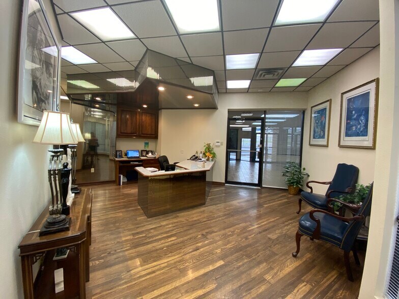More Photos Of 3500 SW HK Dodgen Loop, Temple Office For Sale