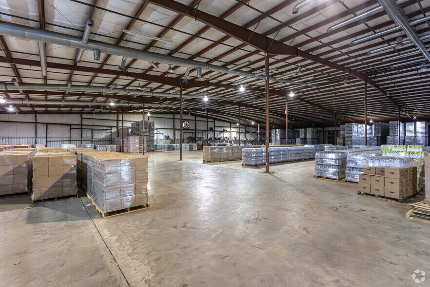 More Photos Of 25389 Blakely Rd, Arlington Warehouse For Sale