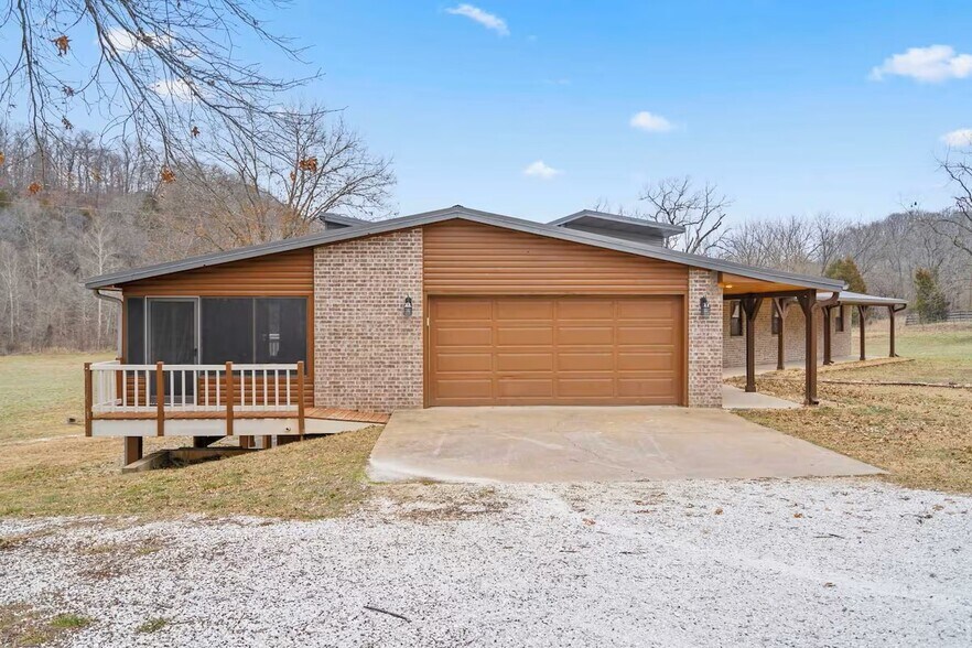 More Photos Of 4933 Rocky Ridge Trl, Little Flock Specialty For Sale