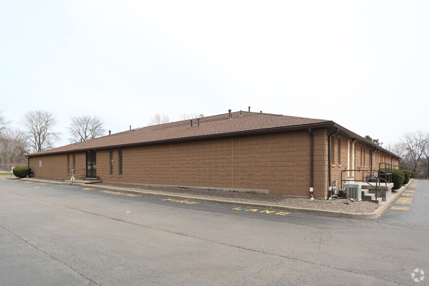 More Photos Of 2211 Lyell Ave, Rochester Medical For Lease