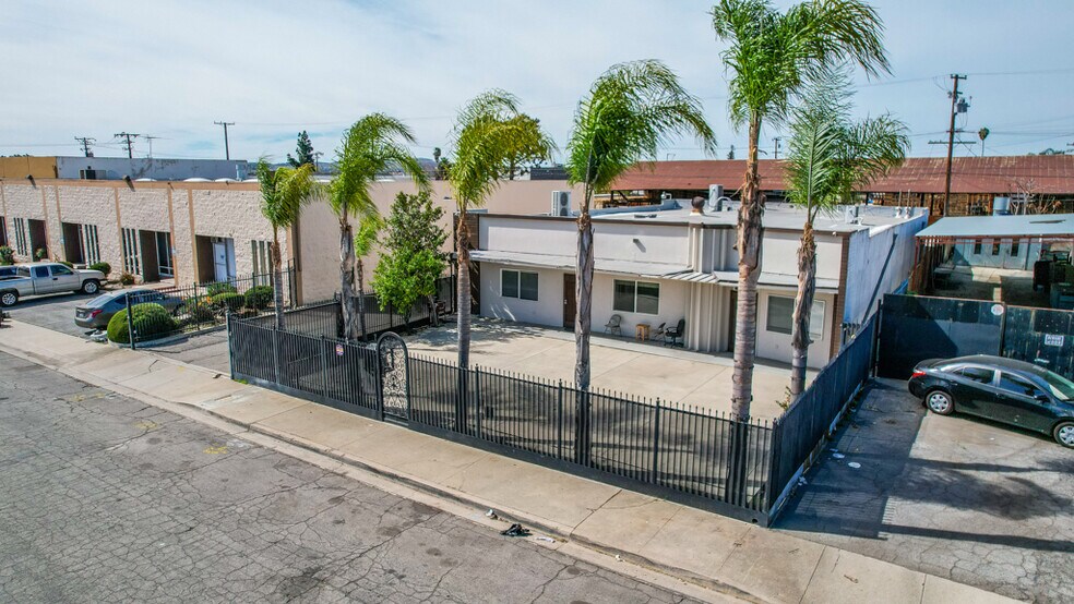 More Photos Of 343 N Clark Ave, Pomona Warehouse For Sale
