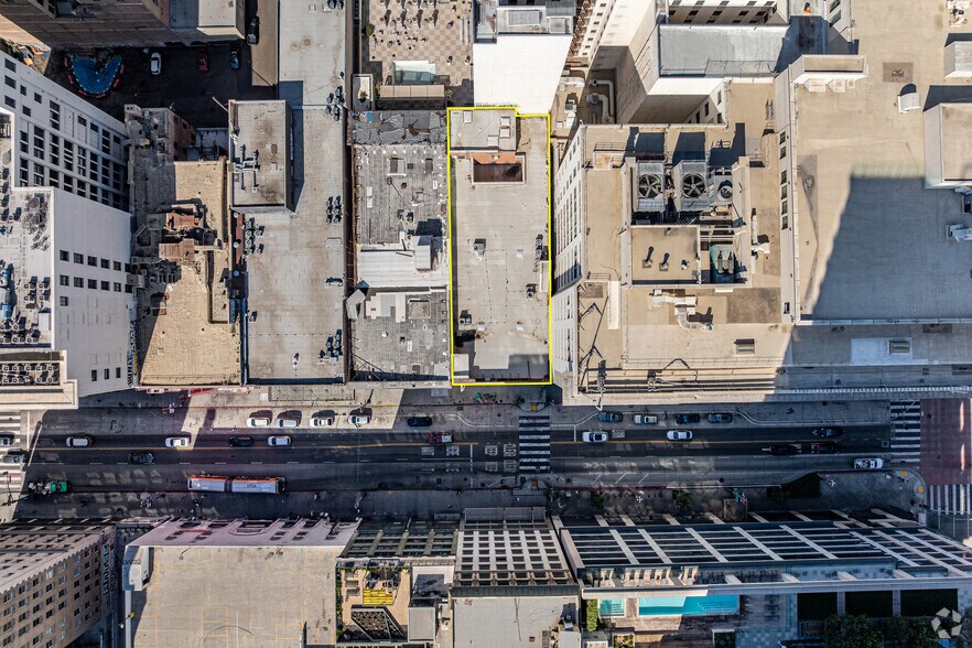 More Photos Of 425 S Broadway, Los Angeles General Retail For Sale