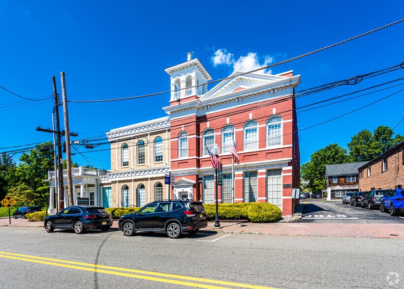 More Photos Of 14 Fairmount Ave, Chatham Office For Lease