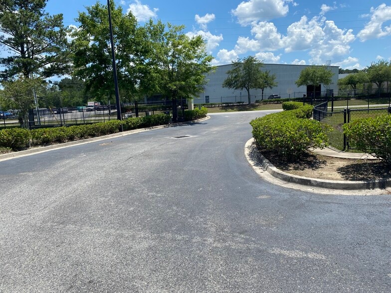 More Photos Of 6973 Highway Ave, Jacksonville Warehouse For Sale