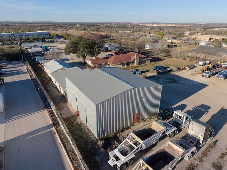 Primary Photo Of 7765 Fm 482, New Braunfels Office For Lease