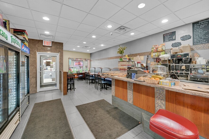 More Photos Of 135 Westchester Sq, Bronx Storefront Retail Office For Sale