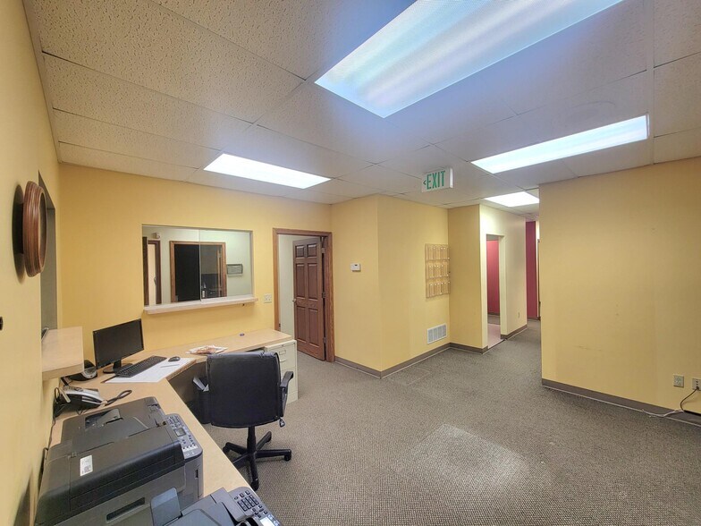 More Photos Of 11376 Broadway, Crown Point Office For Sale