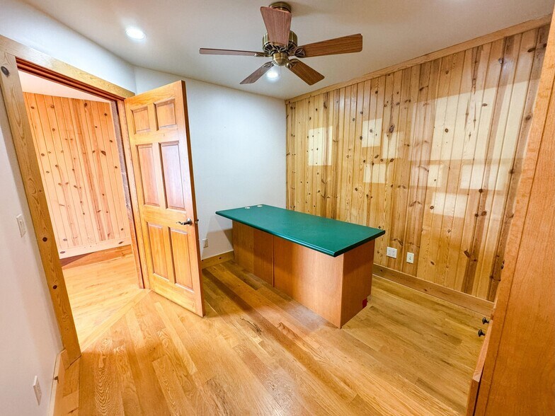More Photos Of W1734 North St, Green Lake Office For Sale