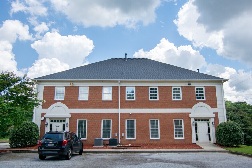 More Photos Of 861 Commerce Dr SW, Conyers Office Residential For Lease